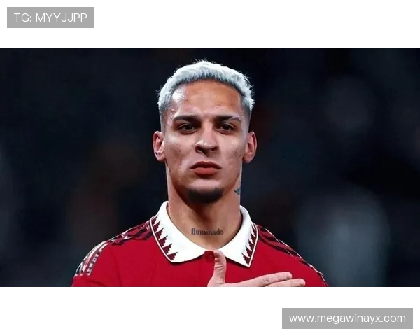 安东尼战术适配性解析:新战术体系如何重塑球队未来发展方向 安东尼战术适配性解析:新战术体系如何重塑球队未来发展方向